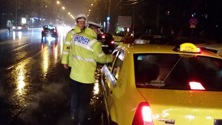 Filtru cu Zece Masini de Politie, pe Independentei