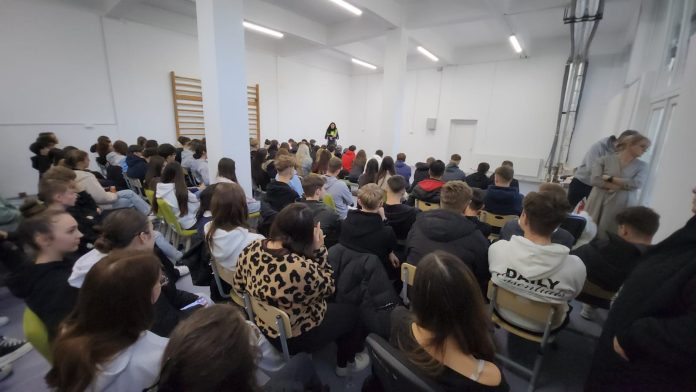 WhatsApp Image 2025-10-21 at 12.58.40 (2)